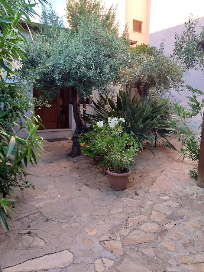 アパート I Ginepri Guest House オルビア イタリア